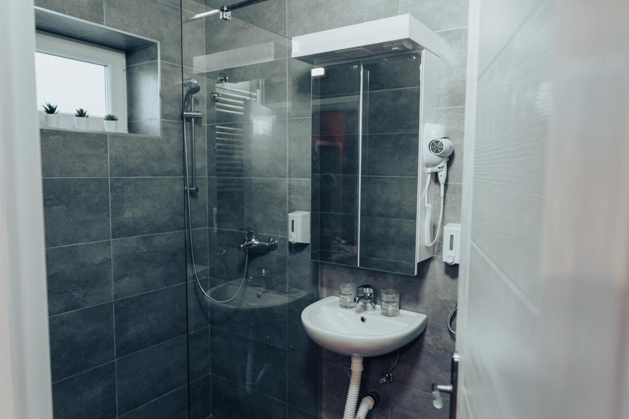 Dumalux Velvet Apartment Subotica Exterior photo