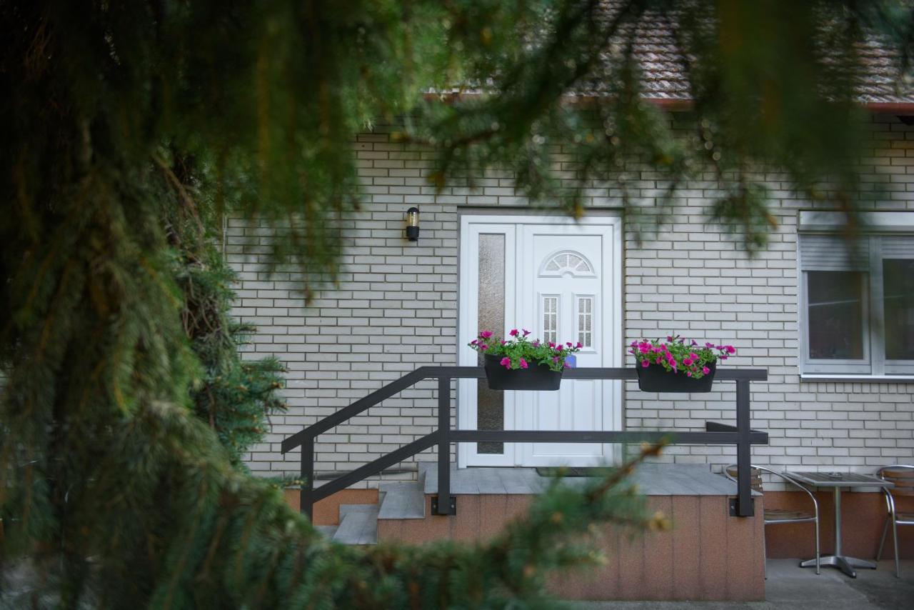 Dumalux Velvet Apartment Subotica Exterior photo